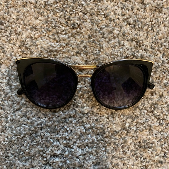 Accessories - Sunglasses 😎